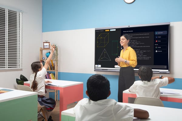 Digital Boards in Indian Classrooms: A Teacher’s Guide to Getting Started